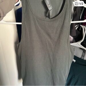 Women's Vuori tank top